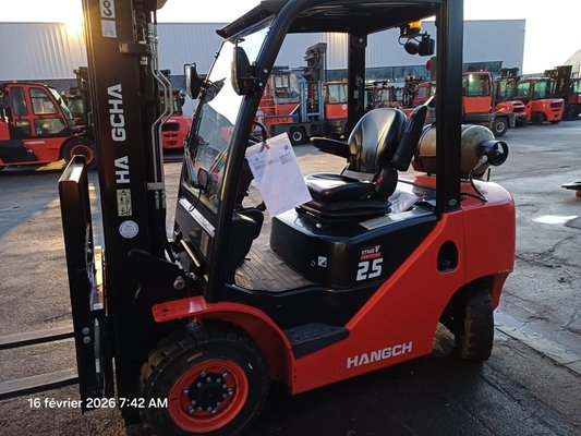 Four wheel front forklift Hangcha XF25G - 1