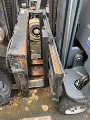 Four-way forklift AMLIFT AGILIFT 25-12-49