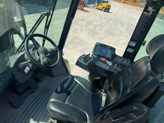 Four wheel front forklift Yale GDP160EC - 7