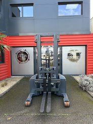 Multi-directional pallet stacker AMLIFT COMBI WR4 1500 - 2
