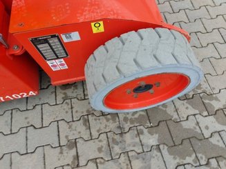 Articulated boom lift platform Manitou 170 AETJ