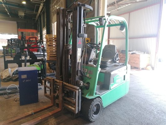 Three wheel front forklift Mitsubishi FB20NT - 1