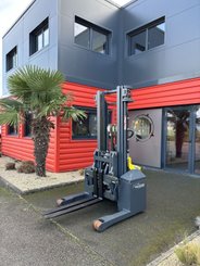 Multi-directional pallet stacker AMLIFT COMBI WR4 1500 - 1