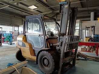 Four wheel front forklift Caterpillar DP50NT