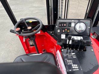 Truck mounted forklift Manitou TMM25 4W