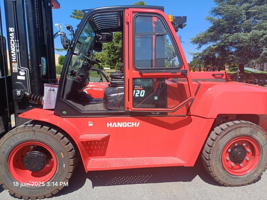 Four wheel front forklift Hangcha XF120D - 1