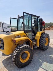 All-terrain forklift JCB 940-2