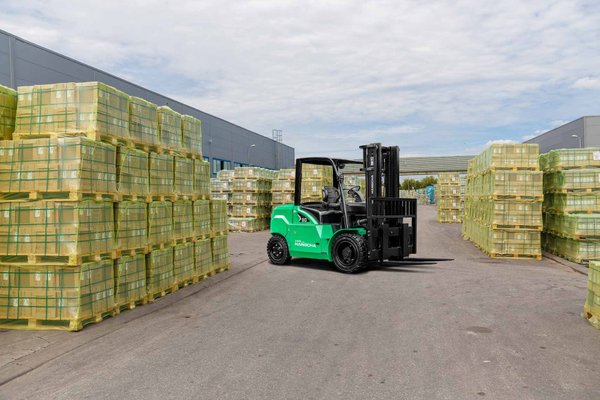 Four wheel front forklift Hangcha XC70i (CPD70-XCY2-SI) - 1
