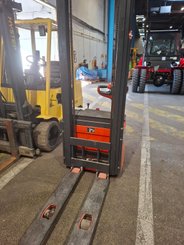 Pallet stacker Fenwick L12