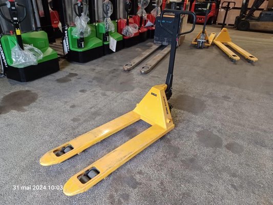 Pedestrian pallet truck - TRP0007