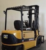 Four wheel front forklift Caterpillar EP35K - 1