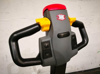 Pedestrian pallet truck Hangcha CBD15-EMD 685