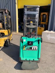 Stacker truck with folding platform Mitsubishi SBV12P