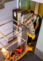 Vertical lift platform Haulotte Quick up 11DC - 1