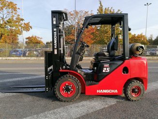 Four wheel front forklift Hangcha XF25G - 1