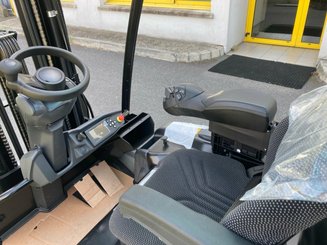 Electric forklift truck Mitsubishi FB20AN