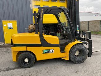 Four wheel front forklift Yale GLP55VX