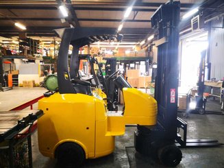 Articulated forklift Narrow Aisle Flexi GAS - 1