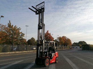Four wheel front forklift Hangcha XF25G - 1