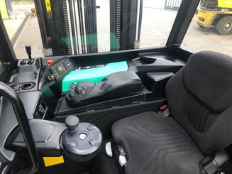 Reach truck Mitsubishi RB16N2H Cabine Grand Froid pour entrepôt frigorifique - 2
