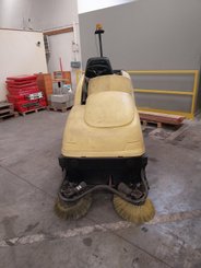 Walk-behind scrubber dryer Kärcher BD100/25 - 2