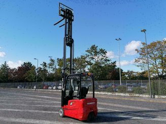 Three wheel front forklift Hangcha A3W18 - 1