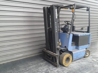 Four wheel front forklift Nissan FPO1R16U - 1