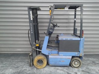 Four wheel front forklift Nissan FPO1R16U - 1