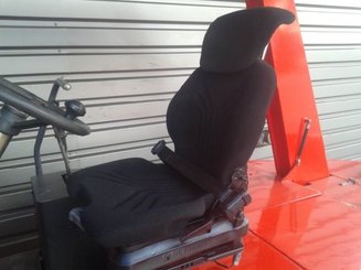 Four wheel front forklift Mora EP105RK