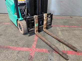 Three wheel front forklift Yale ERP15VTSWB - 7