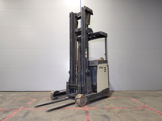 Reach truck Crown ESR 5260 - 1