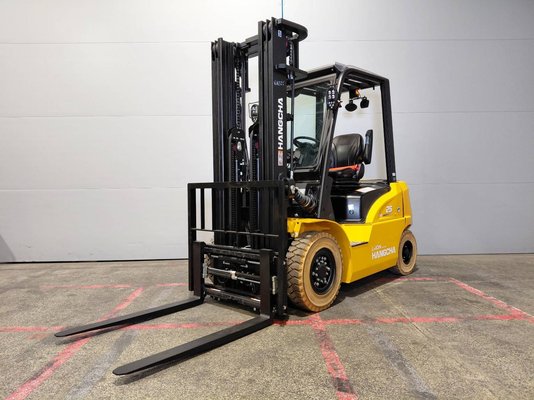 Four wheel front forklift Hangcha XE25Hi ( CPD25-XEY2H2-SI ) - 1