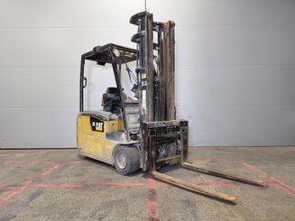 Three wheel front forklift Caterpillar EP20PNT - 1