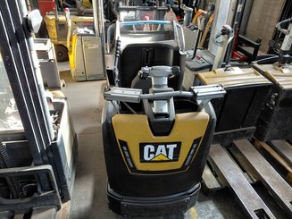 Tow tractor Caterpillar NTR30N