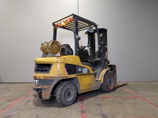 Four wheel front forklift Caterpillar GP30NTD