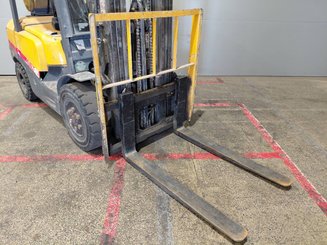Four wheel front forklift TCM FHG30 - 7