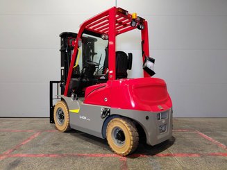 Four wheel front forklift Hangcha XE25i ( CPD25-XEY2HA-SI )