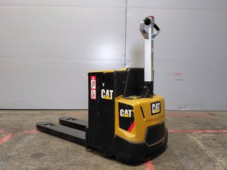 Pedestrian pallet truck Caterpillar NPP20N2E