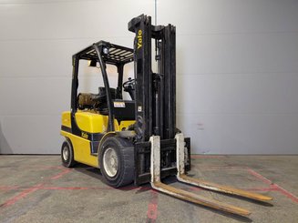 Four wheel front forklift Yale GLP35 - 1