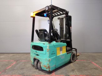 Three wheel front forklift Yale ERP16 ATF