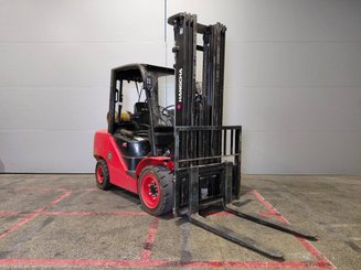 Four wheel front forklift Hangcha XF35G