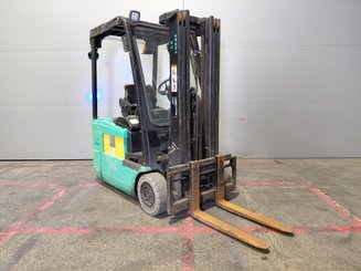 Three wheel front forklift Yale ERP16 ATF