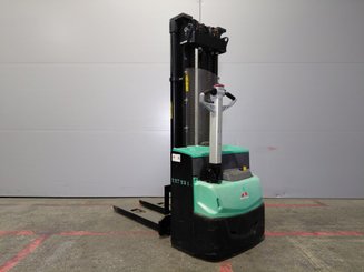 Pallet stacker Mitsubishi SBP12N2