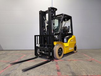 Four wheel front forklift Hangcha XE25Hi ( CPD25-XEY2H2-SI )