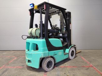 Four wheel front forklift Yale GLP20SX - 3