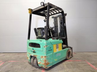 Three wheel front forklift Yale ERP16 ATF - 3