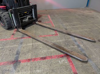 Four wheel front forklift Hangcha XF55D - 6