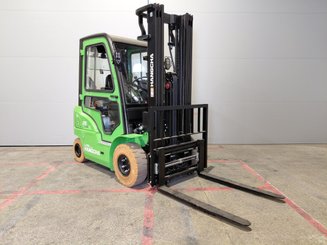 Four wheel front forklift Hangcha XC25i-2 (CPD25-XCY2-SI) 