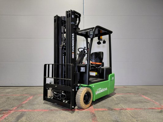 Three wheel front forklift Hangcha X3W15i (CPDS15-XD4-SI) - 1