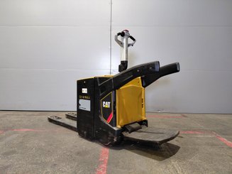 Stand-on pallet truck Caterpillar NPV20N2